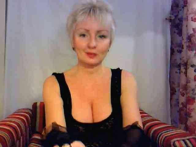 SweetHot-IM_69 webcam