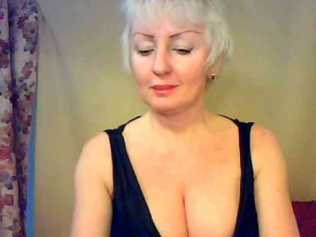SweetHot-IM_69 webcam