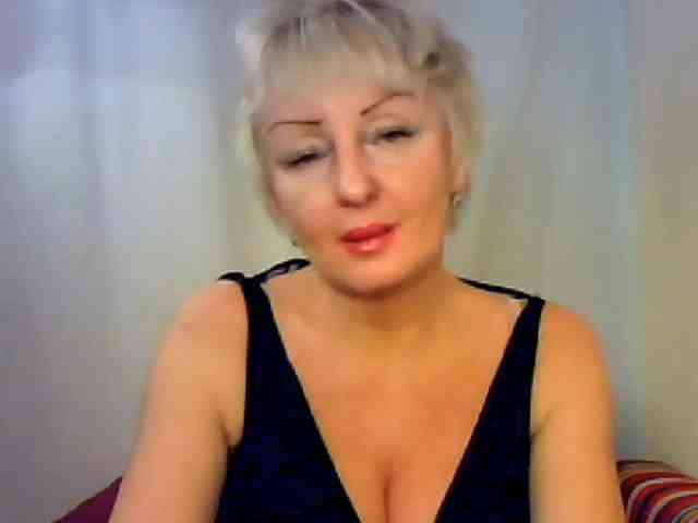 SweetHot-IM_69 webcam