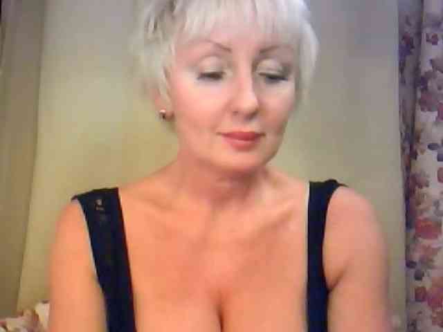 SweetHot-IM_69 webcam