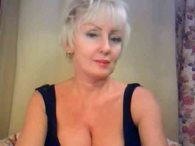 SweetHot-IM_69 webcam