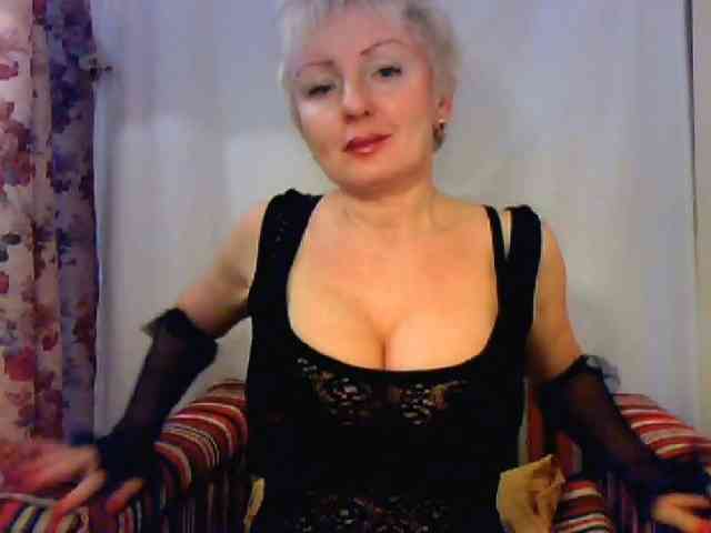 SweetHot-IM_69 webcam