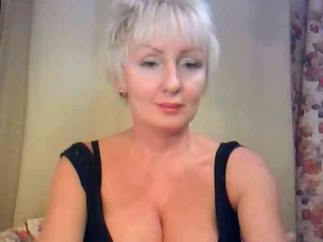 SweetHot-IM_69 webcam