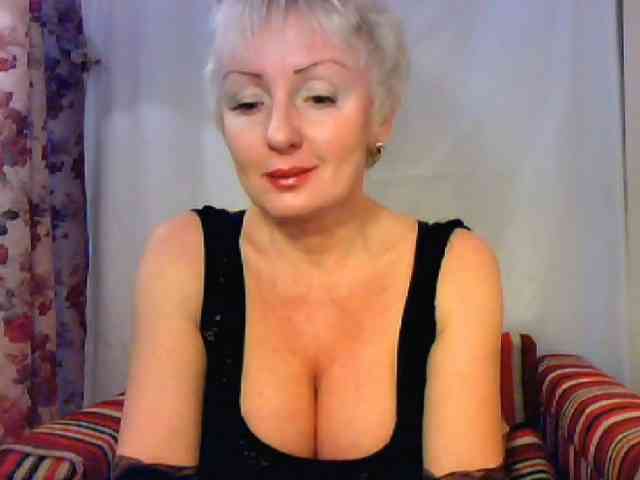 SweetHot-IM_69 webcam