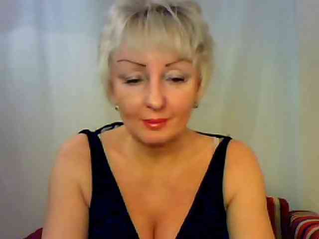 SweetHot-IM_69 webcam