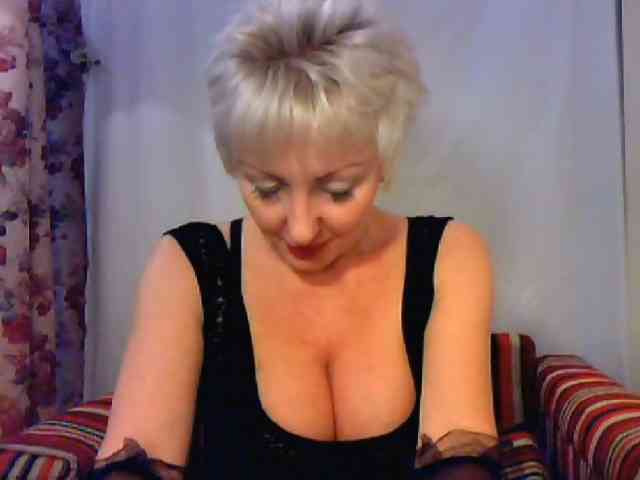 SweetHot-IM_69 webcam