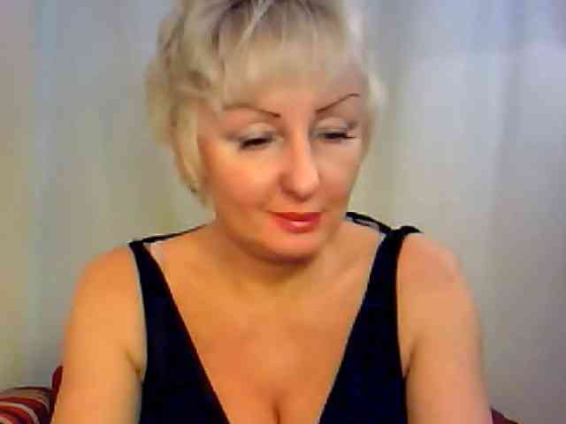 SweetHot-IM_69 webcam