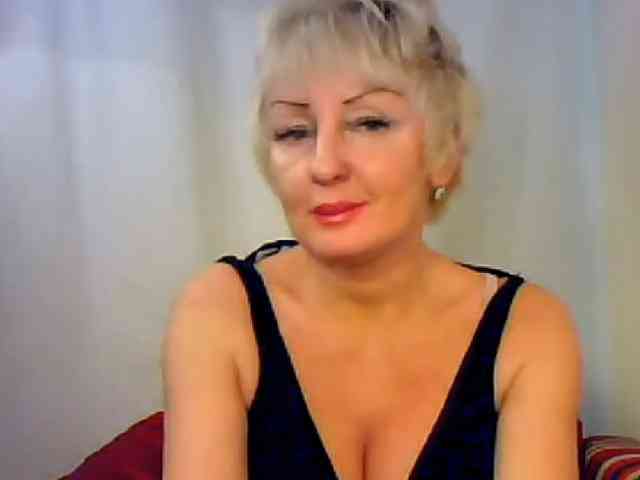 SweetHot-IM_69 webcam