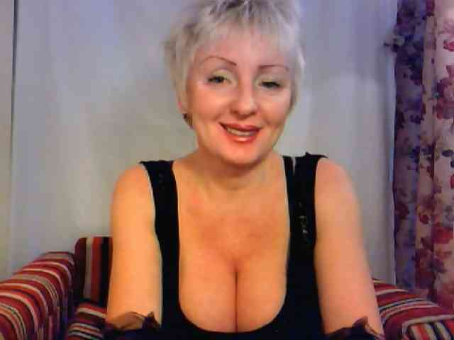 SweetHot-IM_69 webcam