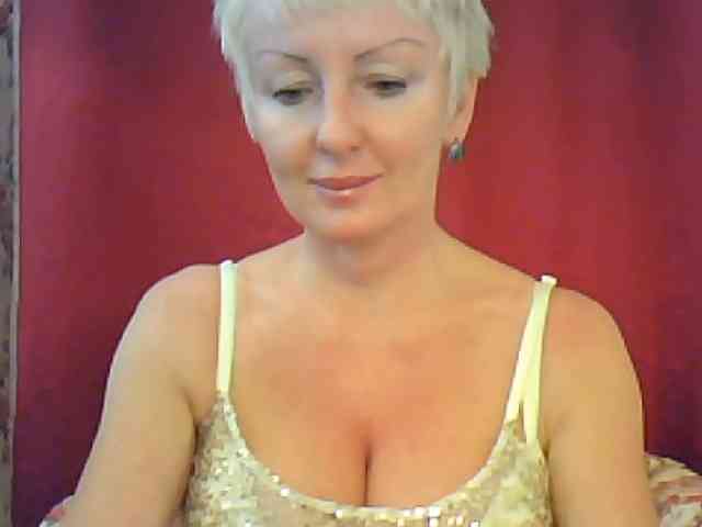 SweetHot-IM_69 webcam