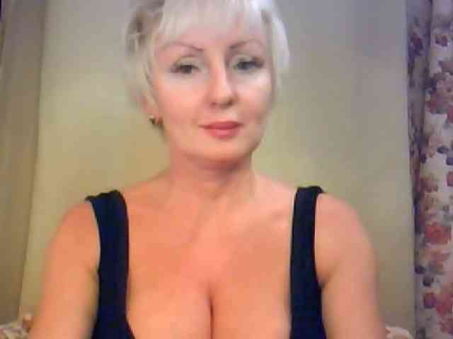 SweetHot-IM_69 webcam