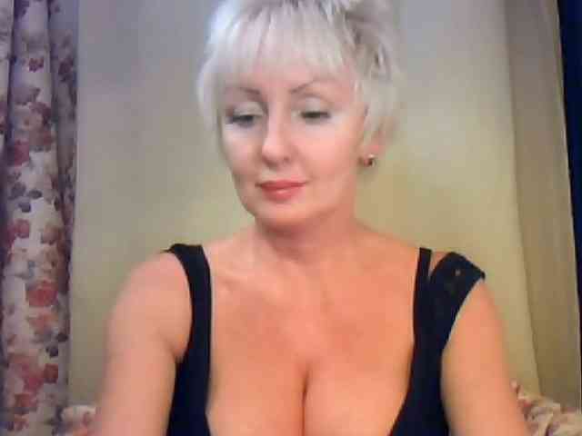 SweetHot-IM_69 webcam