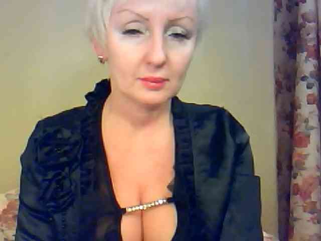 SweetHot-IM_69 webcam