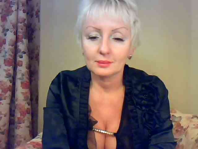 SweetHot-IM_69 webcam