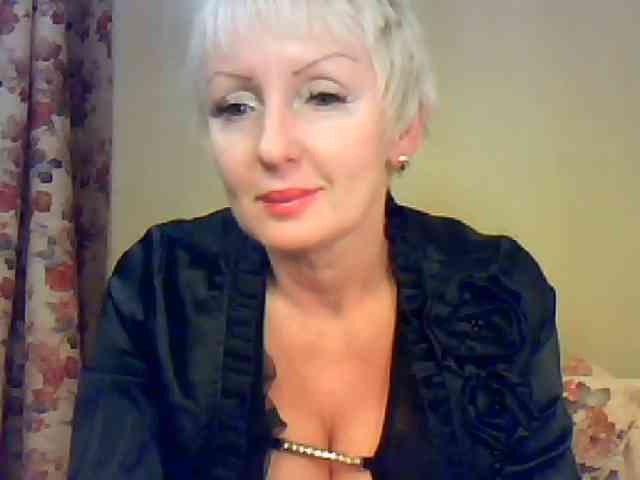 SweetHot-IM_69 webcam