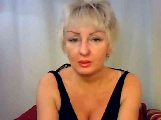 SweetHot-IM_69 webcam