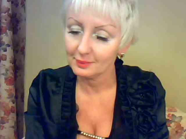 SweetHot-IM_69 webcam