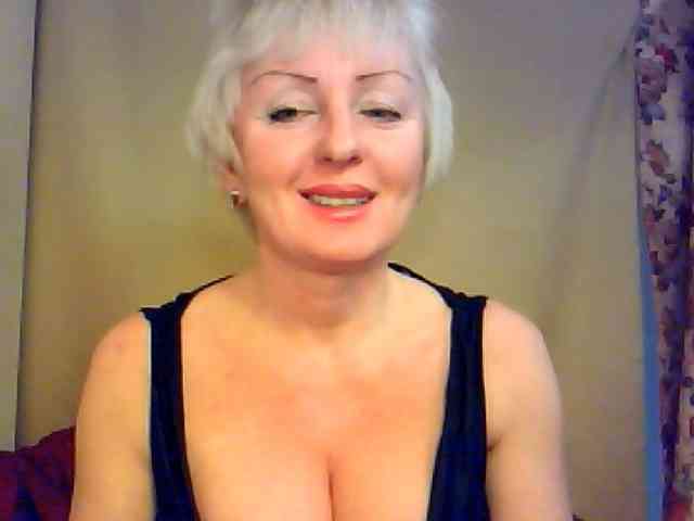 SweetHot-IM_69 webcam