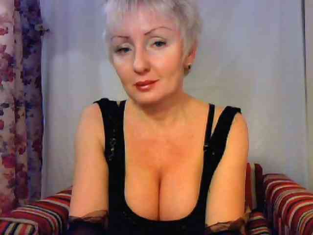 SweetHot-IM_69 webcam