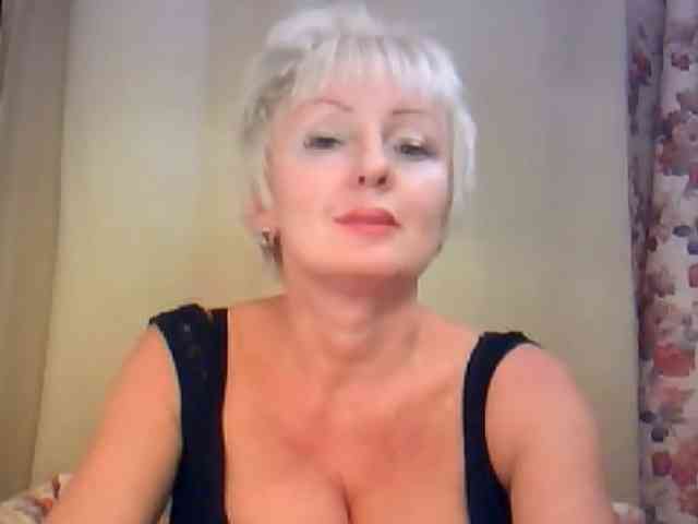 SweetHot-IM_69 webcam