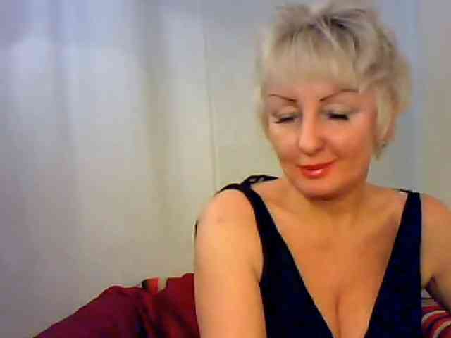 SweetHot-IM_69 webcam