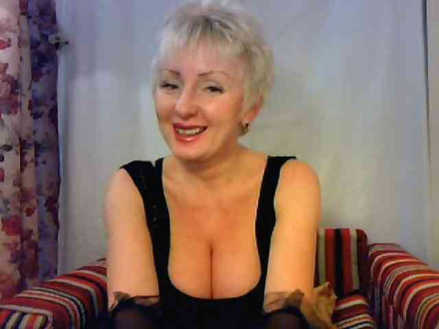 SweetHot-IM_69 webcam