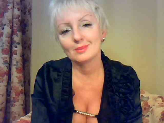 SweetHot-IM_69 webcam