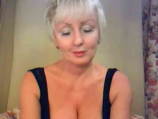 SweetHot-IM_69 webcam