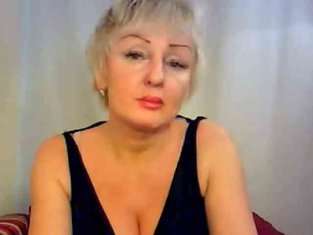 SweetHot-IM_69 webcam