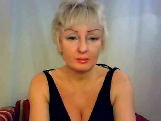 SweetHot-IM_69 webcam