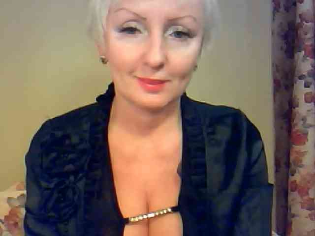 SweetHot-IM_69 webcam