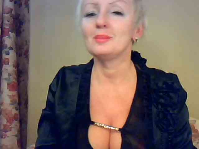 SweetHot-IM_69 webcam