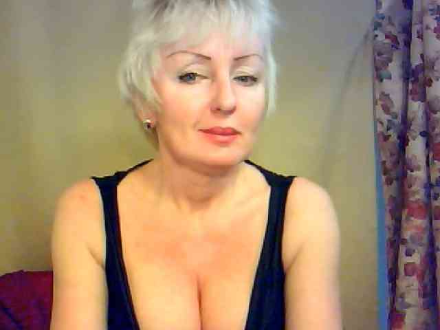 SweetHot-IM_69 webcam