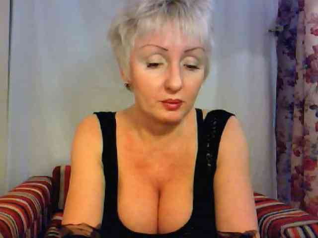 SweetHot-IM_69 webcam