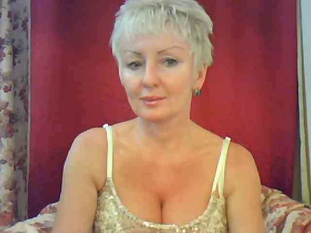 SweetHot-IM_69 webcam