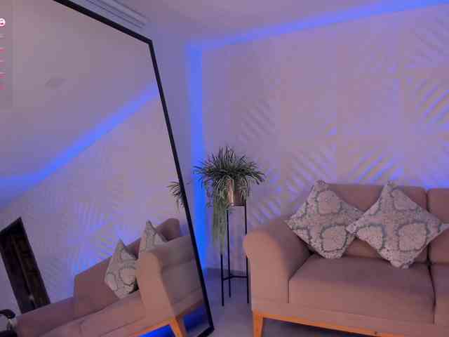 MaryLewis webcam