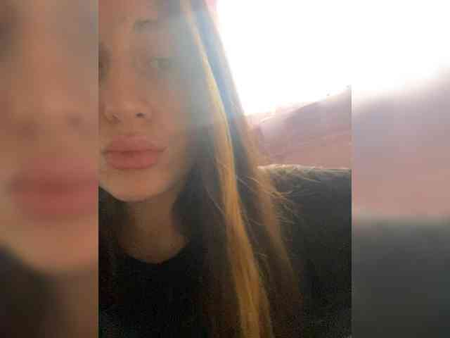 KristinaScott webcam