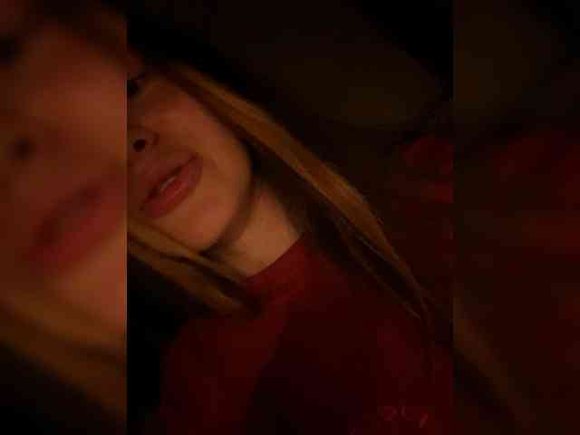 KristinaScott webcam