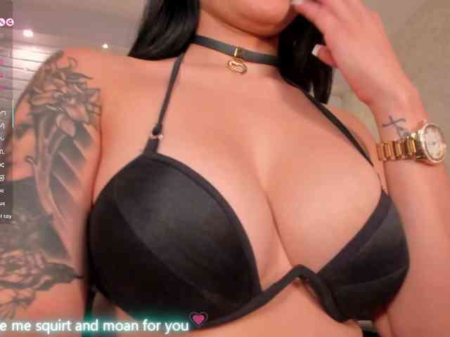 NickyLawson webcam