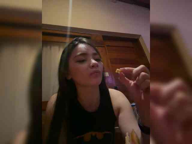 MoanaQliphoth webcam