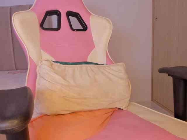 isa-bunny1 webcam