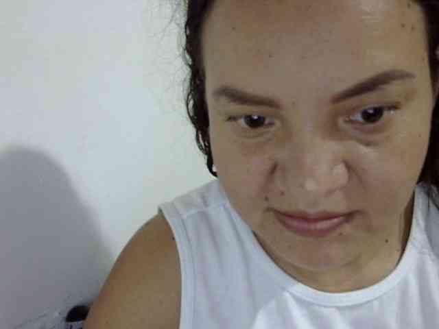 ElizabethMart webcam