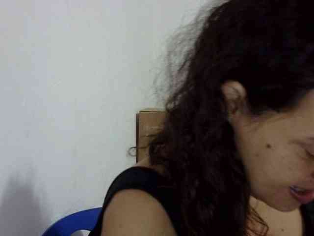 ElizabethMart webcam