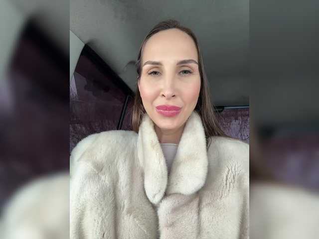 Vai a chattare su HOT_honey HOT_honey