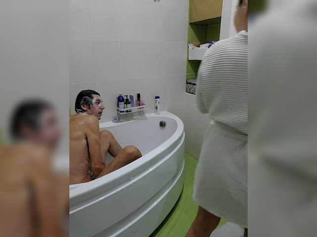 Vai a chattare su Alex80-201 Alex80-201