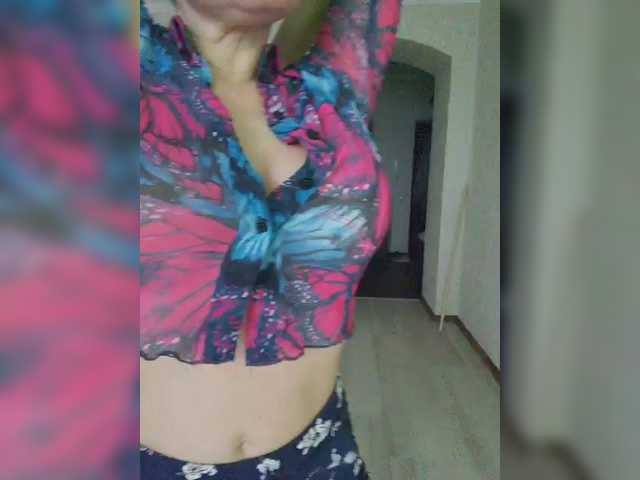 Entra en el chat con el modelo Alex80-201 Alex80-201