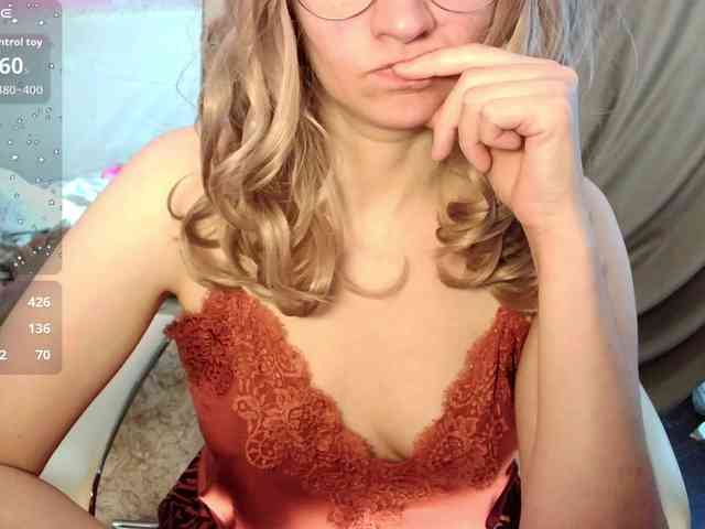 Victoria__Love webcam