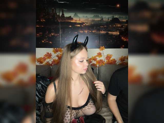 Entrez le videochat erotique avec le
modèle Art_cam Art_cam