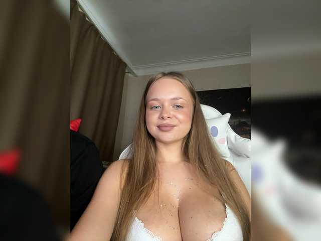 Idź na czacie Art_cam Art_cam