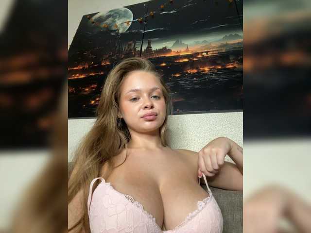 Entrez le videochat erotique avec le
modèle Art_cam Art_cam